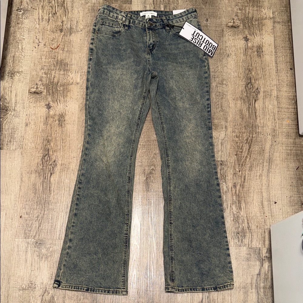 Almost Famous Stonewashed Bootcut Jeans